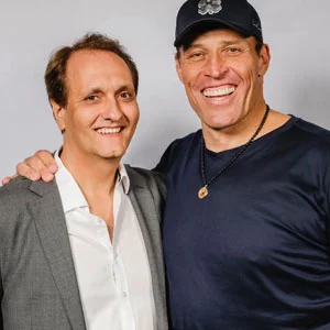 Peter-Diaz-with-Tony-Robbins